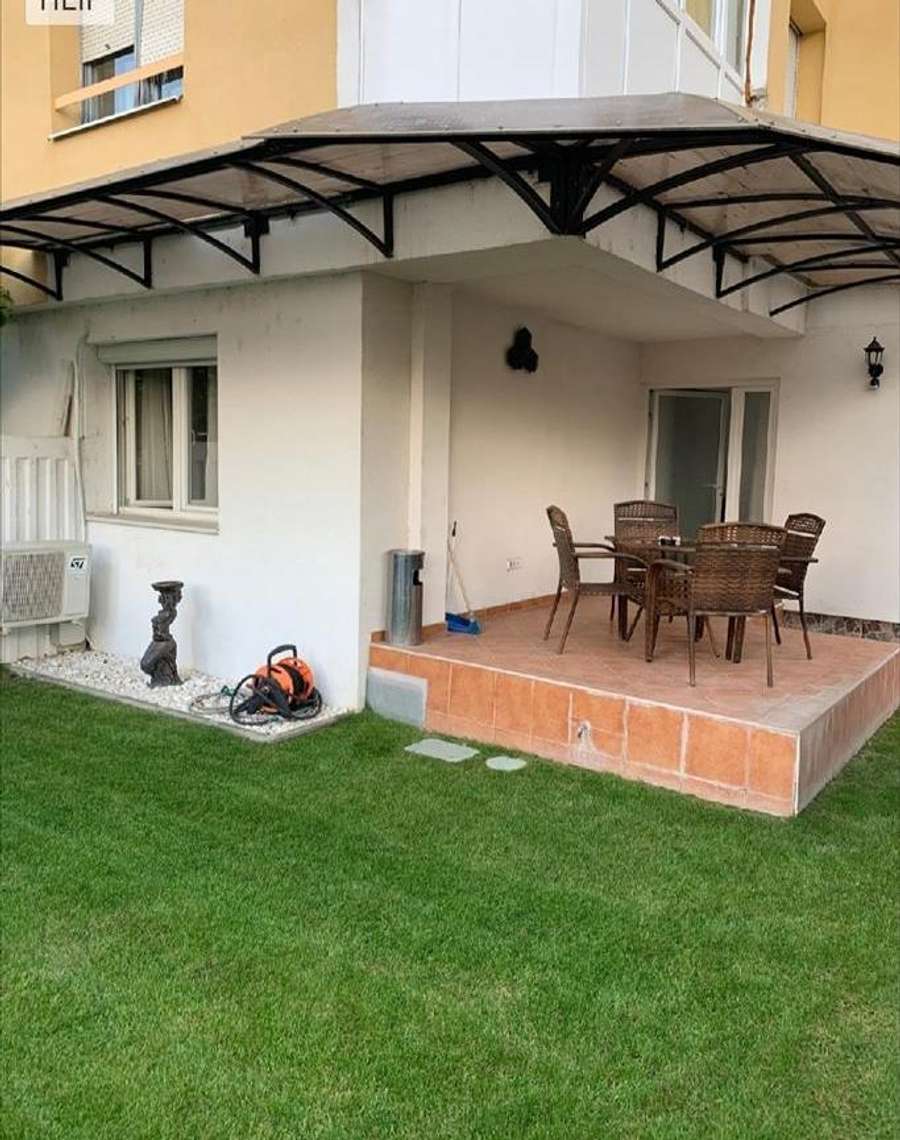 Apartment with Yard in Novo Lisice - 1