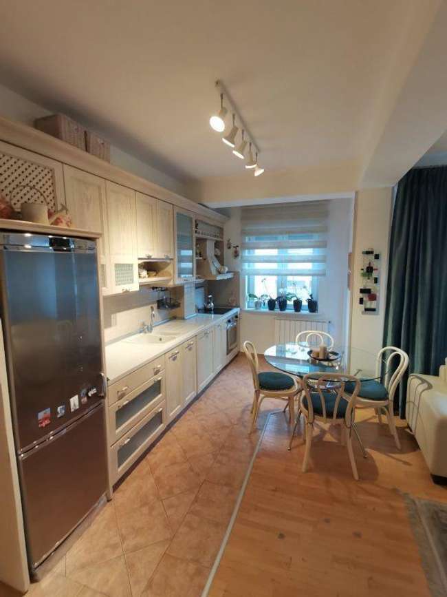Three-bedroom apartment near the Catholic Church - 2