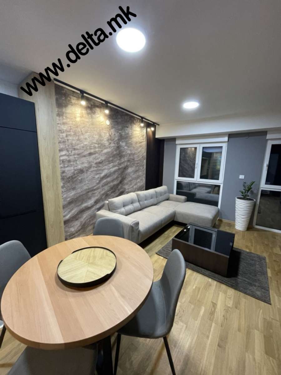 New, uninhabited three-bedroom apartment in the Center - 1