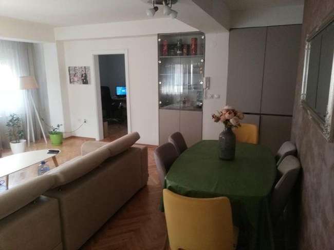 Apartament me tre dhoma gjumi për qira në Kozle - Makpetrol - 3