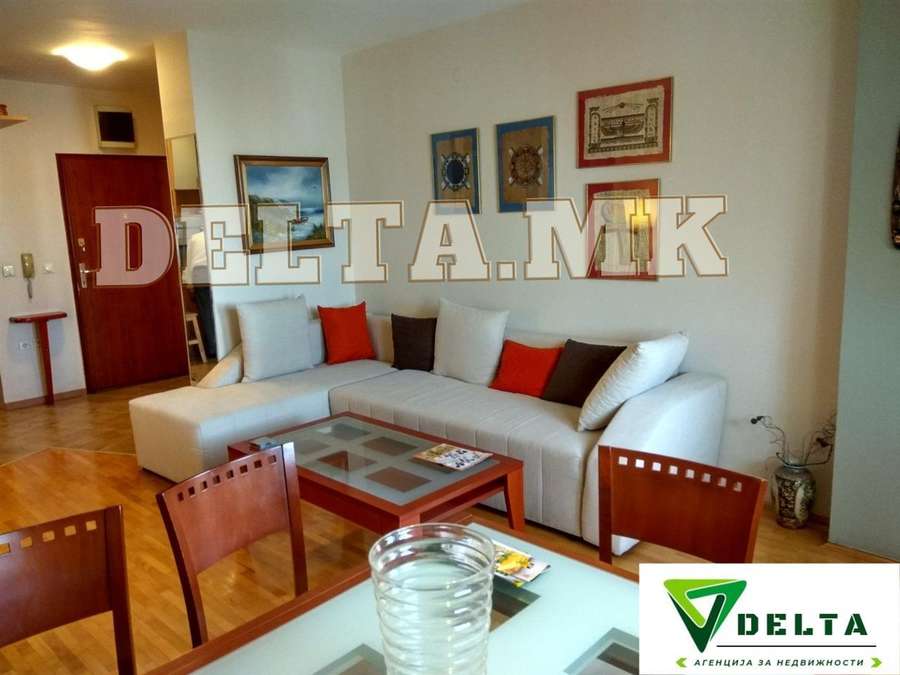 Three-bedroom apartment for rent in the Center, between Diamond and Clinic - 1