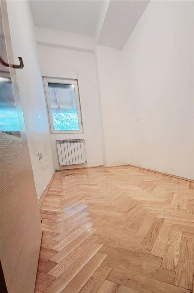 Apartament me Universale - pas Universale Salle - 3