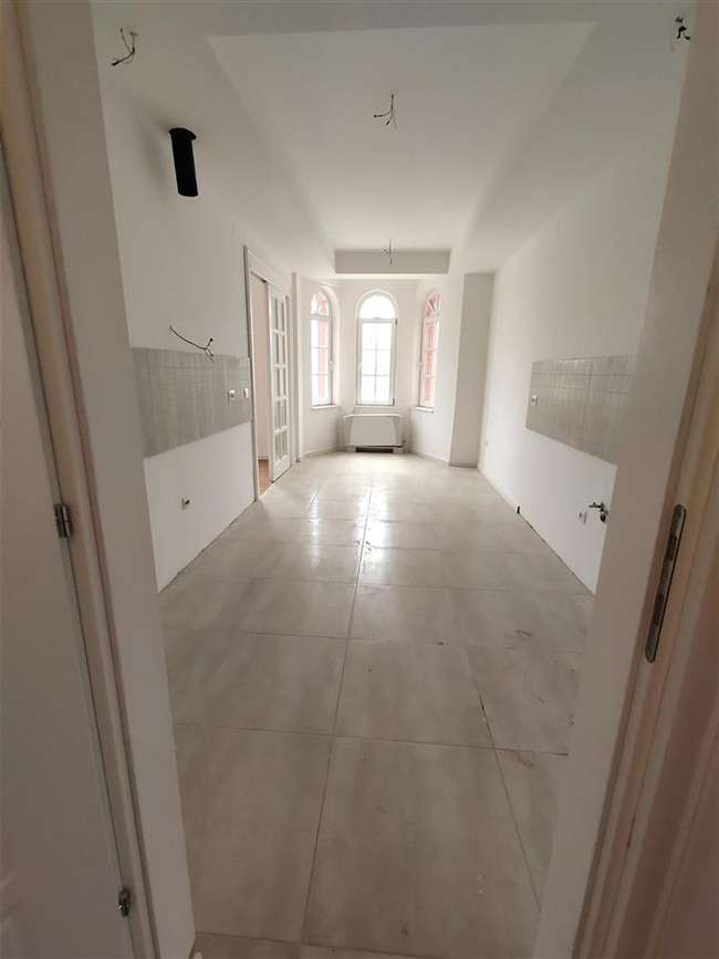 Apartament me një plan të shkëlqyer - 3