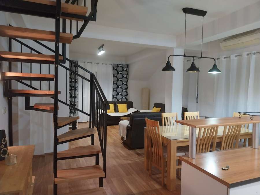 APARTAMENT ME KATËR DHOMA NË NJË LOKACION TË QETË DHE TË QETË NË KOZLE - 1