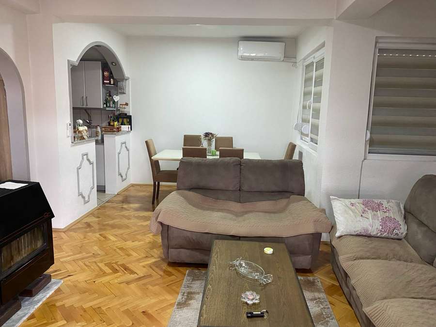 Apartament i rinovuar dhe i mobiluar plotësisht në Valandovo - 1
