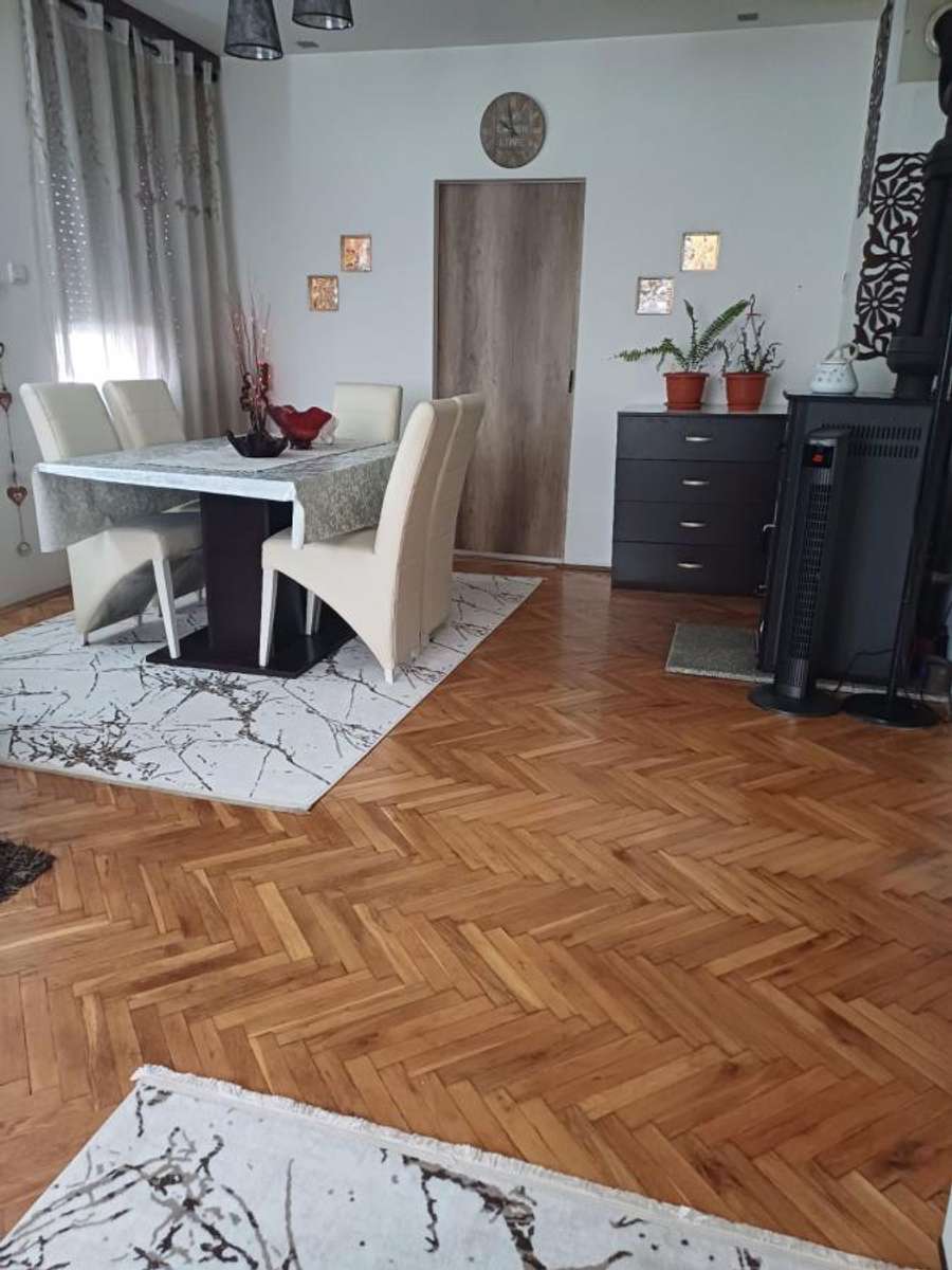 Shtëpi e zbrazët në Mažari - 1