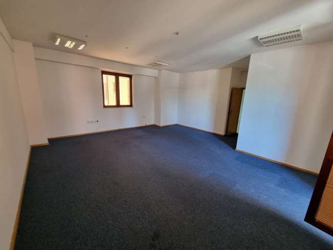 Offices 124m2 Karpos 2 opposite the Faculty of Engineering - 3