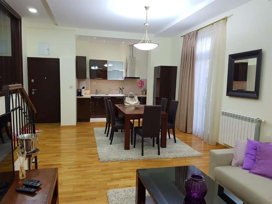Apartment in Center - 1