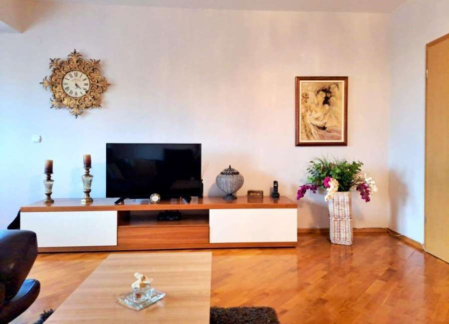 Apartament me katër dhoma në Vodno, pranë Hotel Skala - 1