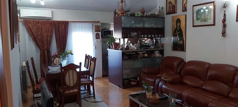 Шифра 5153 Се продава стан во Кисела Вода - расадник - 1