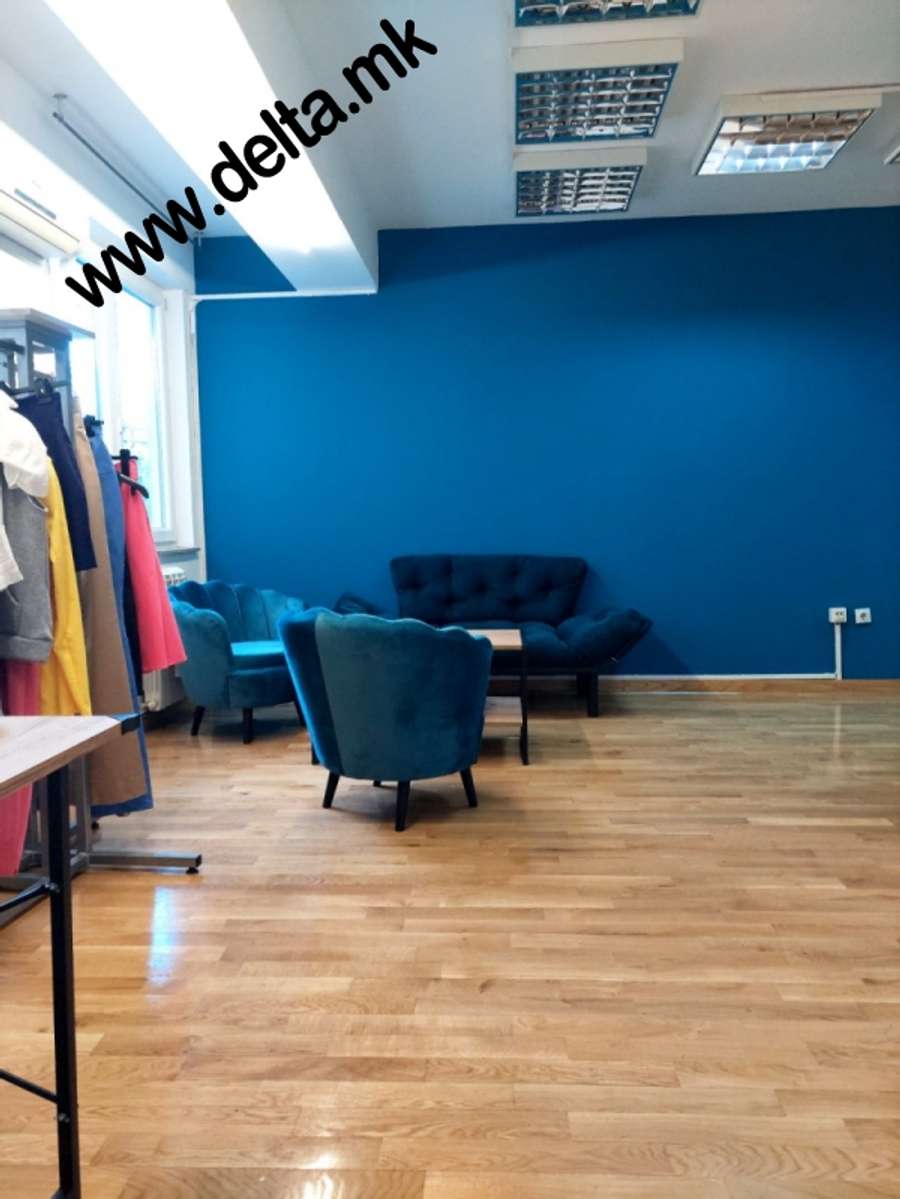 Empty office space for rent - 1