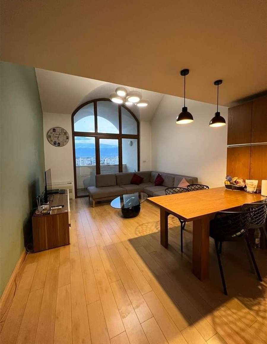Duplex Luksozisht i Mobiluar - 1