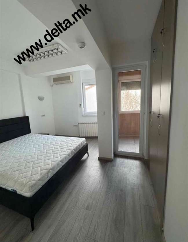 Apartament me tre dhoma gjumi në Qendër - 3