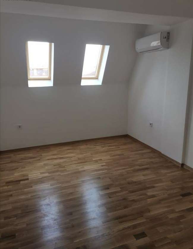 Apartament duplex në një ndërtesë të re - 3
