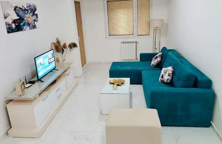 Furnished two-bedroom apartment for rent in Aerodrom - 1