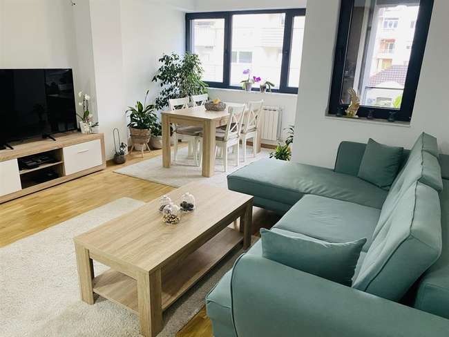Apartment in Center image