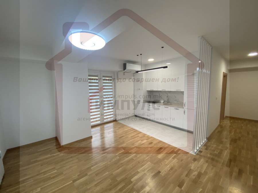 EMPTY THREE-ROOM APARTMENT FOR BUSINESS PURPOSES IN AERODROM - 1