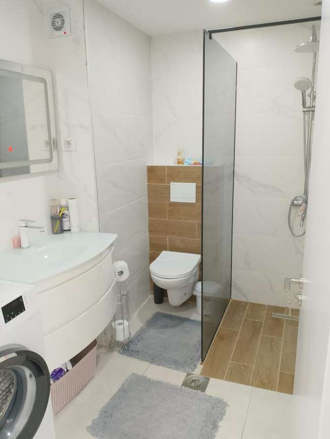 Apartament në një nga ndërtesat më të bukura në Shtip - 3