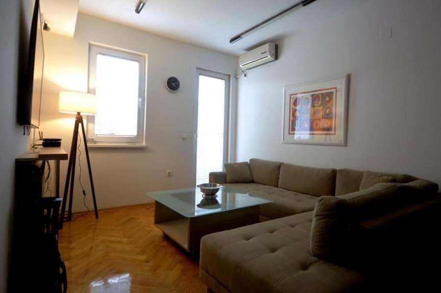 Apartament me 3 Dhoma Gjummi - 1