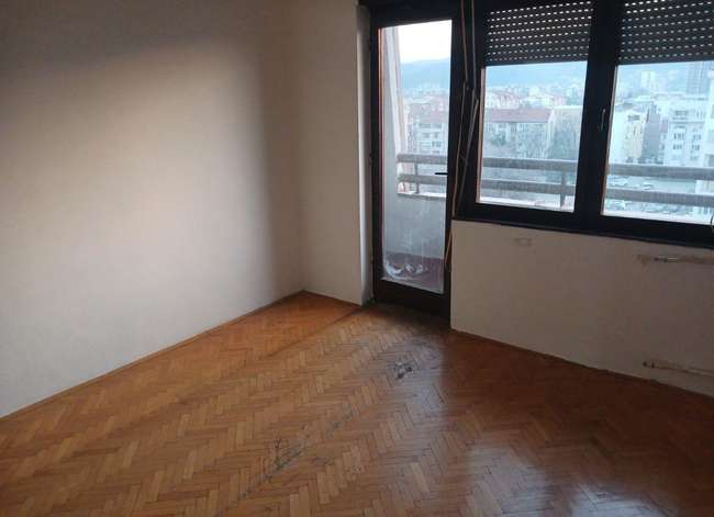 Apartament me një pamje të bukur në Aerodrom - 2