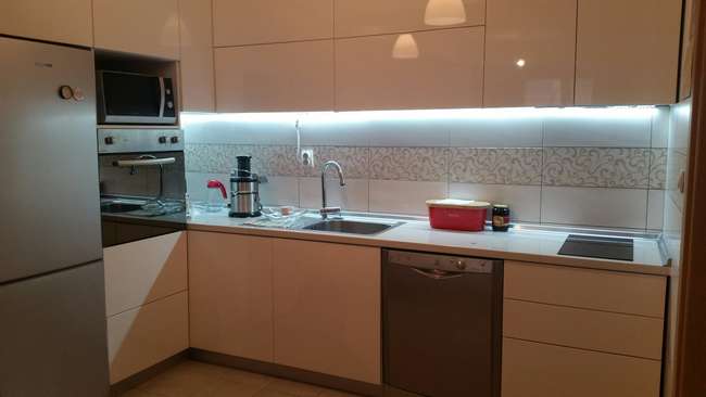 APARTAMENT TRE DHOMASH ME LOKACION NË AERODROM - 2