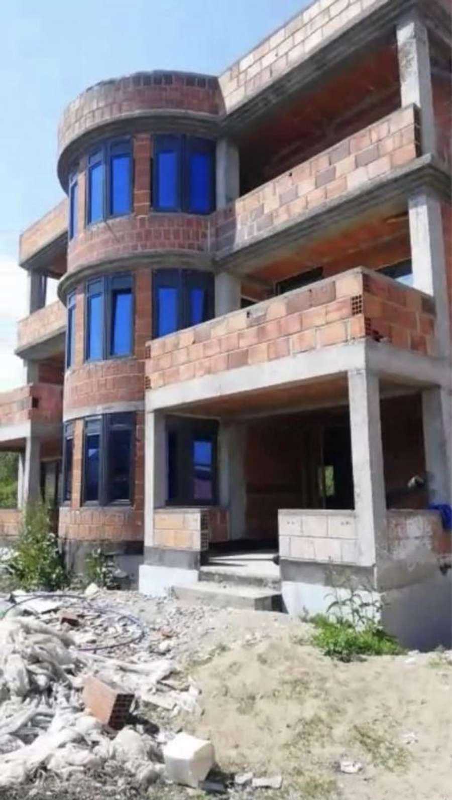 shtëpi e gjerë në Inzhikovo - 1