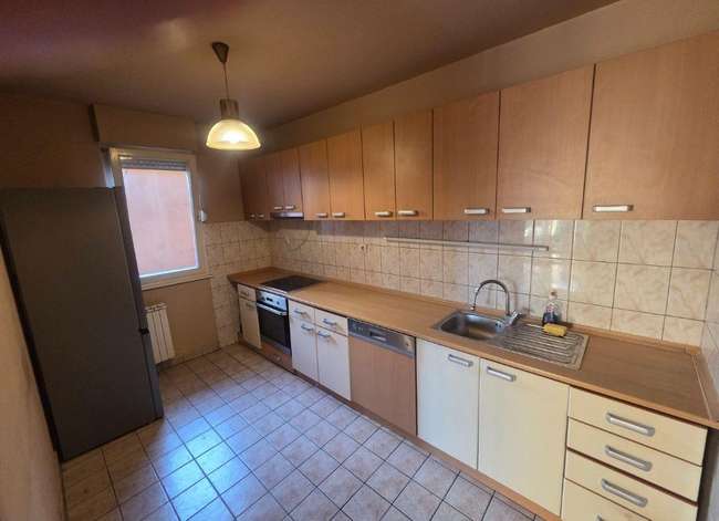 Apartament me 3 Dhoma Gjumashi në Karposh 4 - 2
