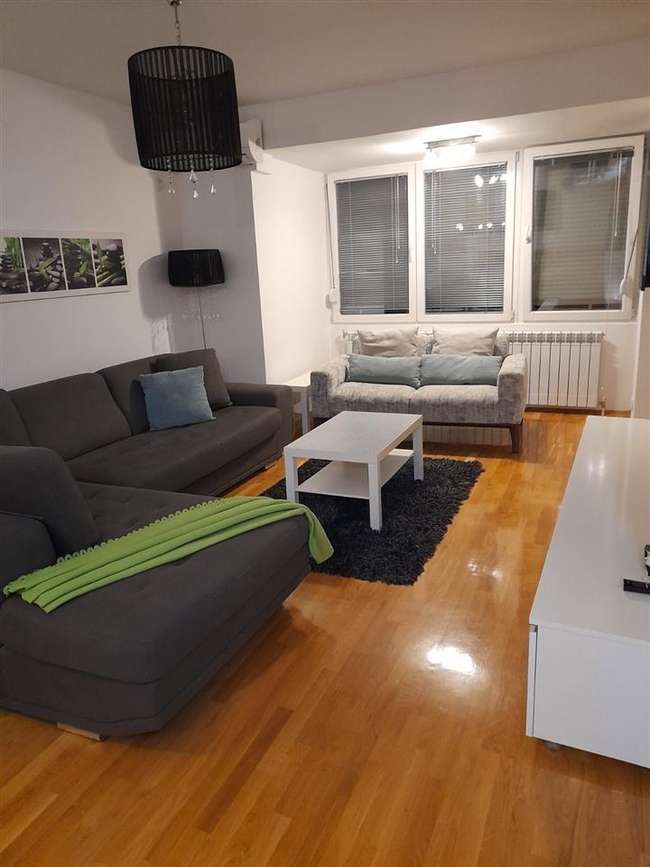 Apartament i ri me tre dhoma gjumi në Qendër - 2