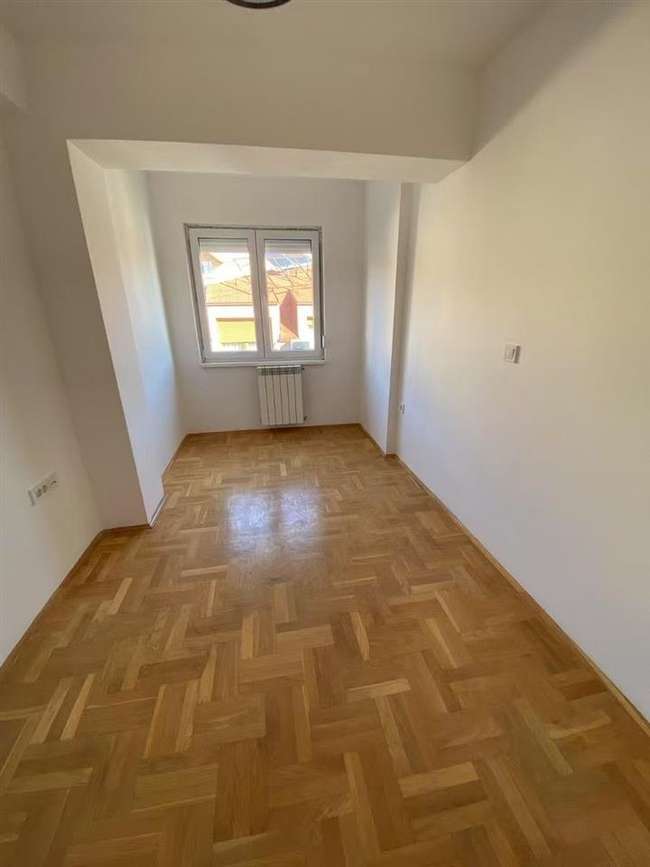 Apartament në Debar Maalo - 2