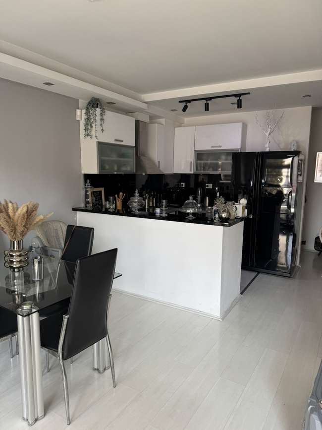 Shtëpi 165m2 në Vlae - 3