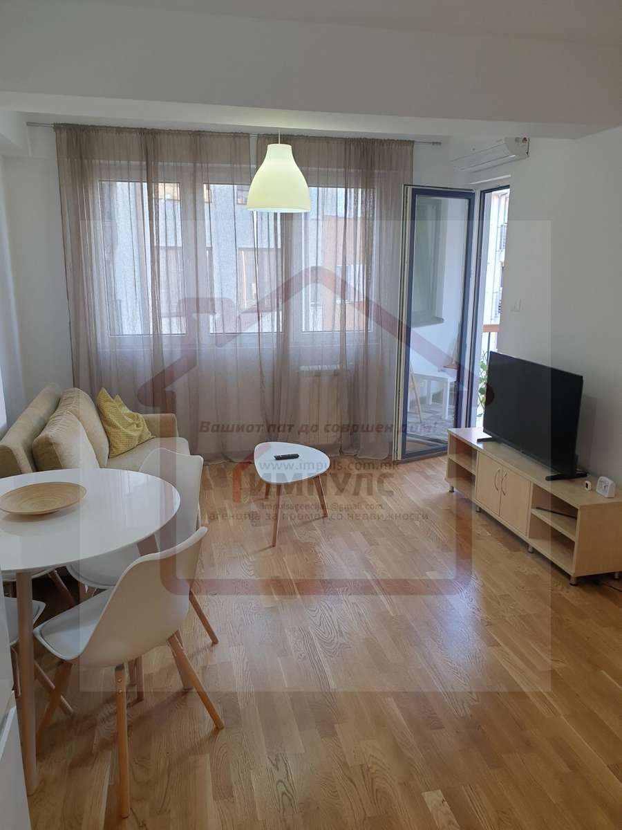 UNLIVED TWO-BEDROOM APARTMENT IN A SUPER LOCATION IN THE CENTER - 1