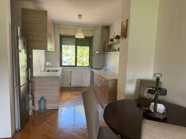 Shtëpi në një Lokacion Atraktiv - 2