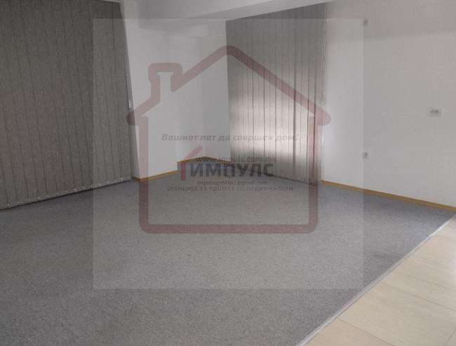 Empty 3-room apartment for business purposes in Aerodrom - 2