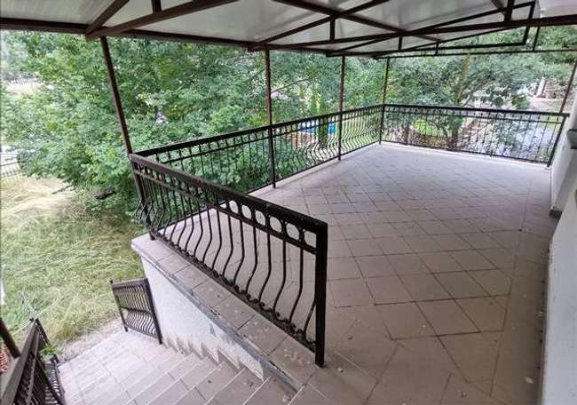 Shtëpi në një Lokacion Atraktiv në Suvi Laki - 2