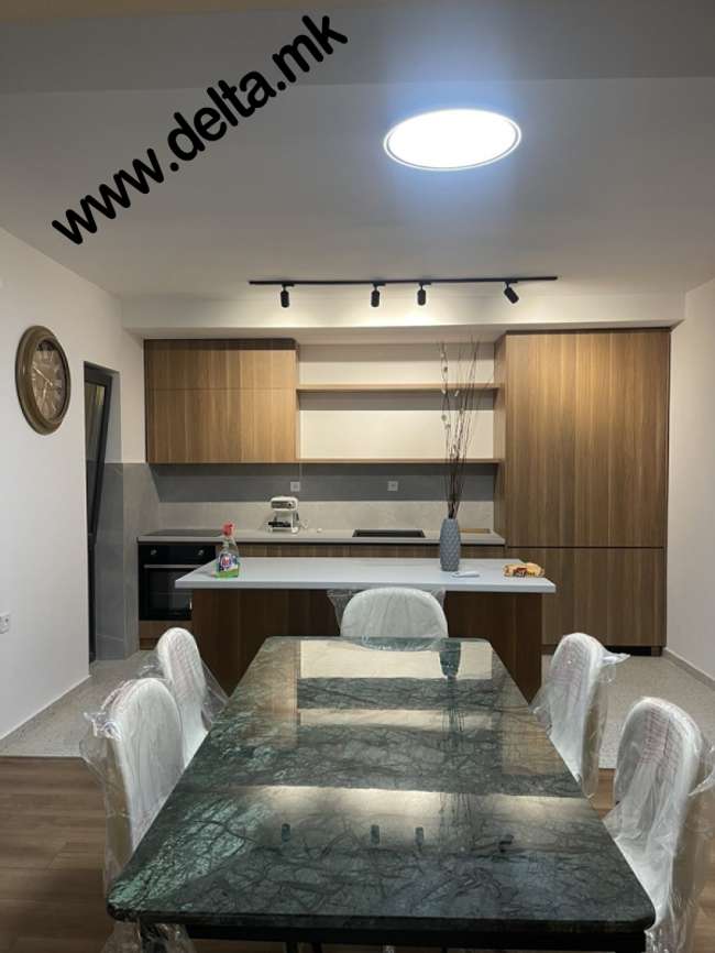 Kat luksoz shtëpie për qira në Zhdanec - 2