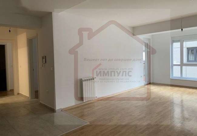 Apartament i zbrazët me tre dhoma për qëllime biznesi/banimi pranë Mlechen - 3