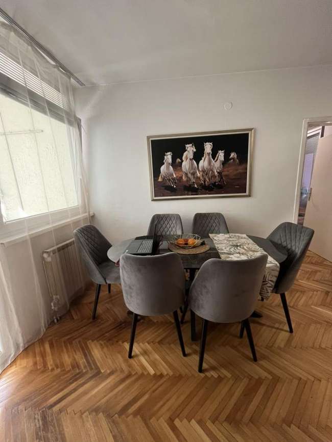 Apartament familjar në një ndërtesë të qetë - 3