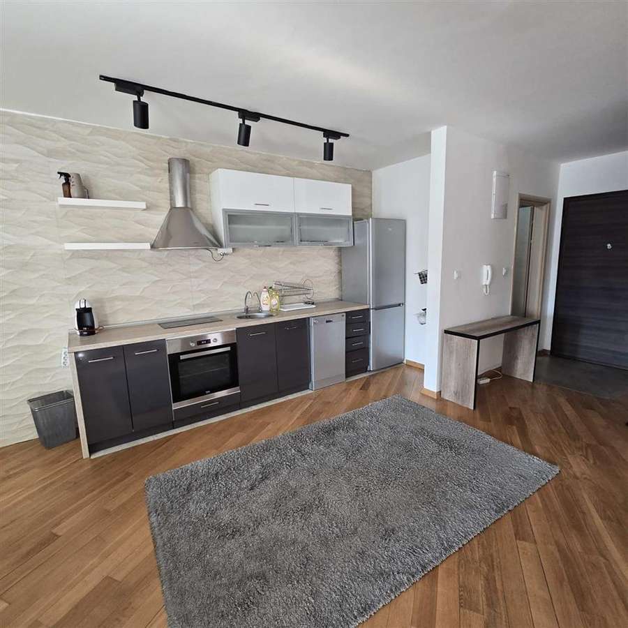 Shitet apartament me tre dhoma në Qendër – Debar Maalo - 1