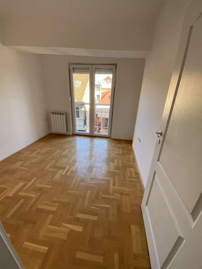 Apartament në Debar Maalo - 3