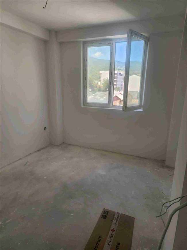 Duplex vo Hrom - od semaforite vtorata ulica - 3
