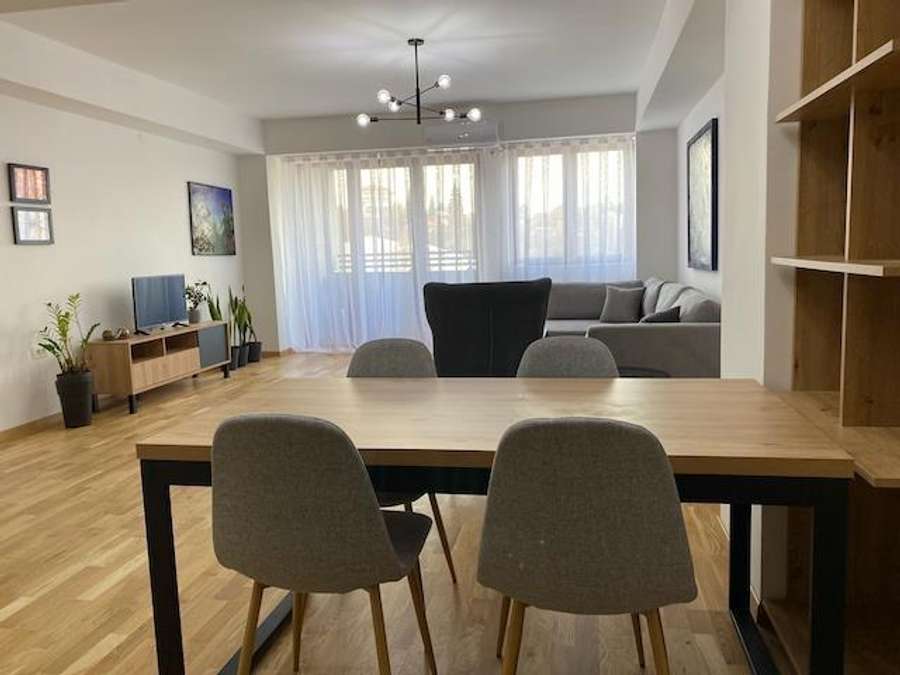 Apartament me tre dhoma për qira në Kapistec - 1