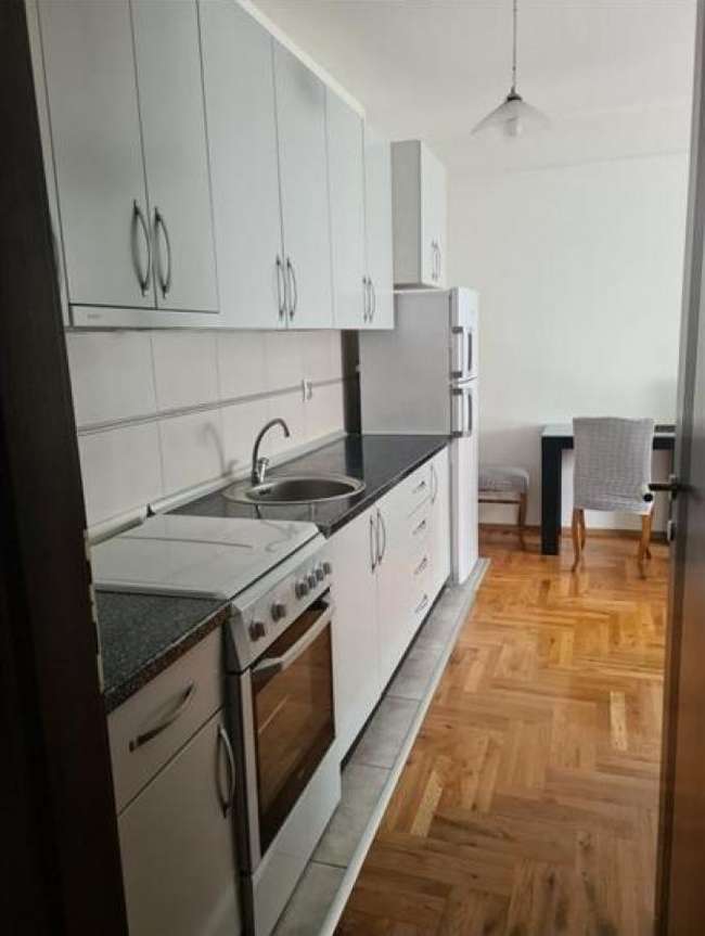 Apartament në Qendër - 2