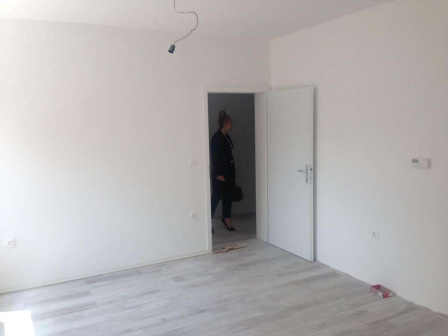 Empty Apartment in Debar Maalo - 1