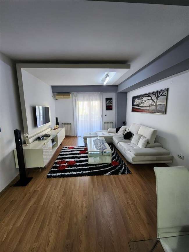 Furnished four-room apartment for rent in Taftalidze 1 - 2