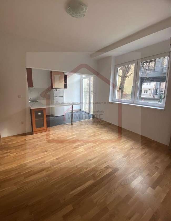 Apartament i zbrazët 3-dhomësh për qëllime biznesi, Debar Maalo - 3