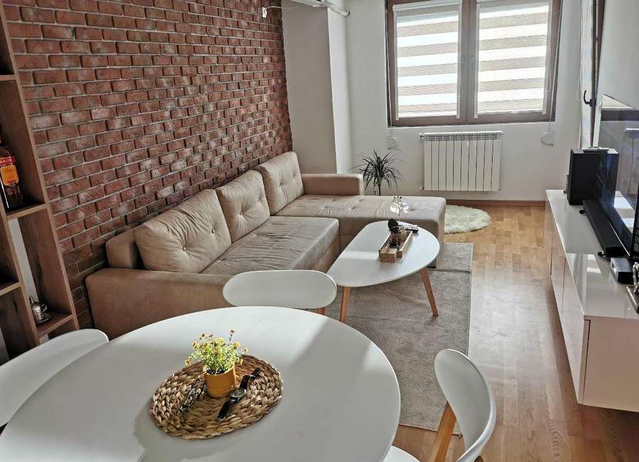 Наместен двособен стан во Аеродром - 1