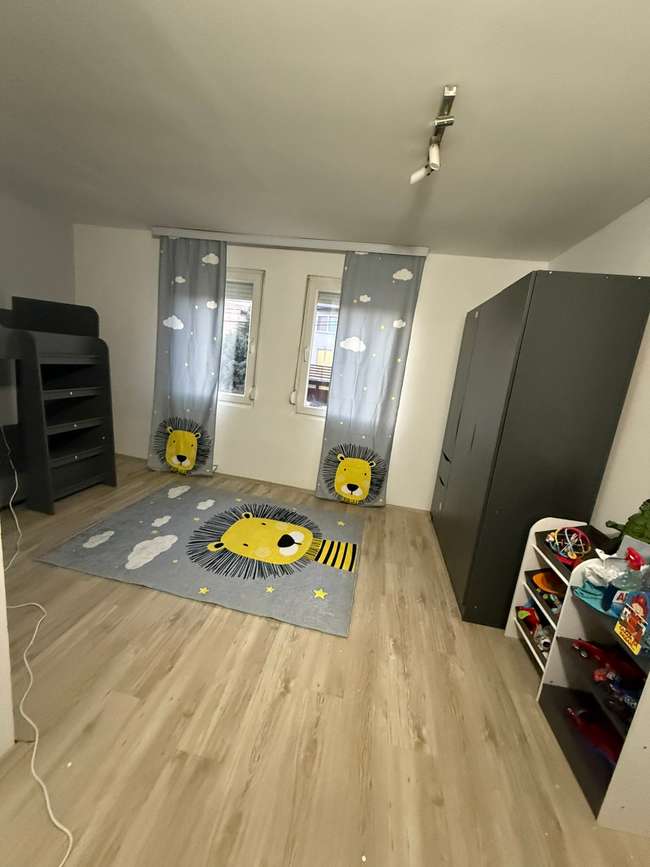 Shtëpi 150m2 në Radishani në një truall 550m2 - 2