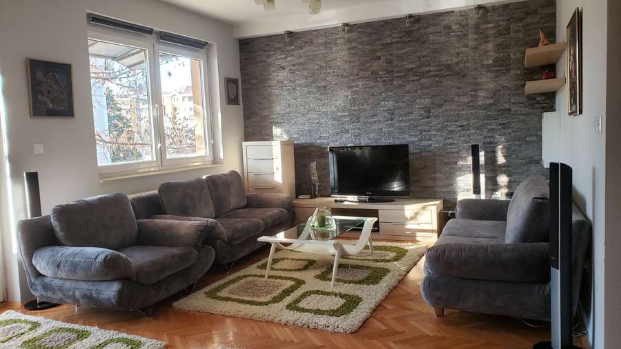 Apartament i mobiluar plot në Kapistec - 1
