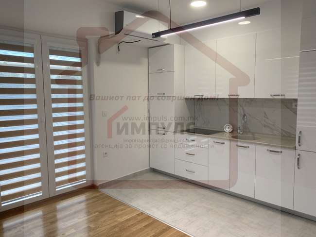 EMPTY THREE-ROOM APARTMENT FOR BUSINESS PURPOSES IN AERODROM - 2
