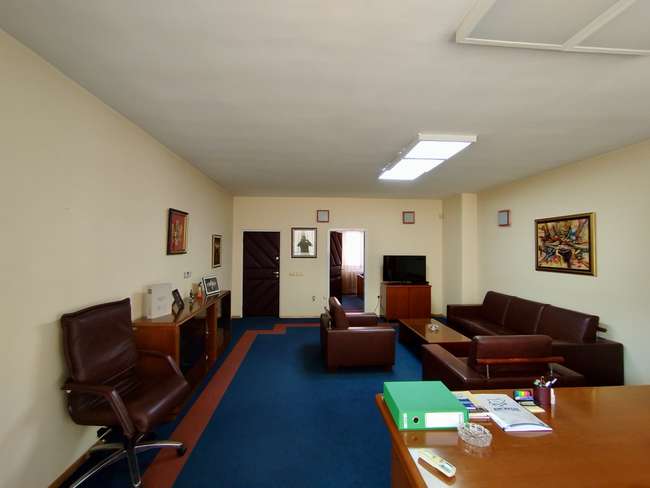 Commercial space for sale in the Center image